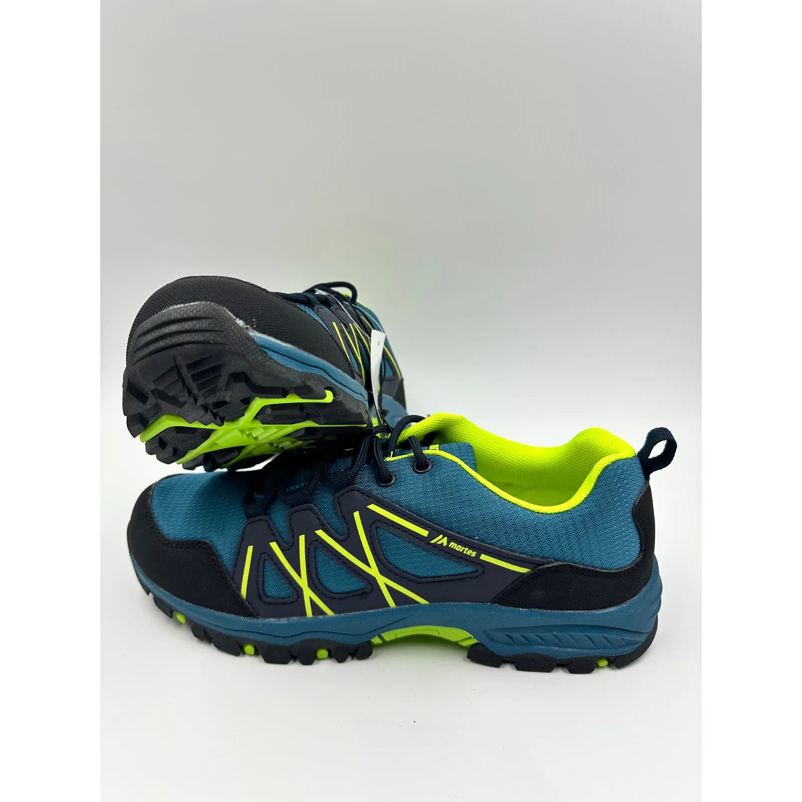 Women's Size 9, Low Top Aqua Hikers w/ Lime Green Accents w/ Rubber Toe Caps